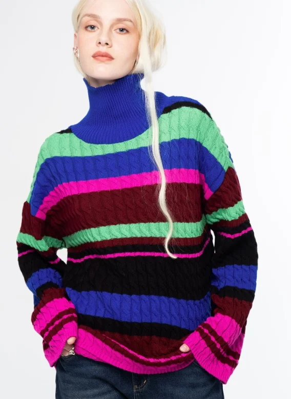 FANTASTICAL TURTLENECK TOP - PEACE AND CHAOS